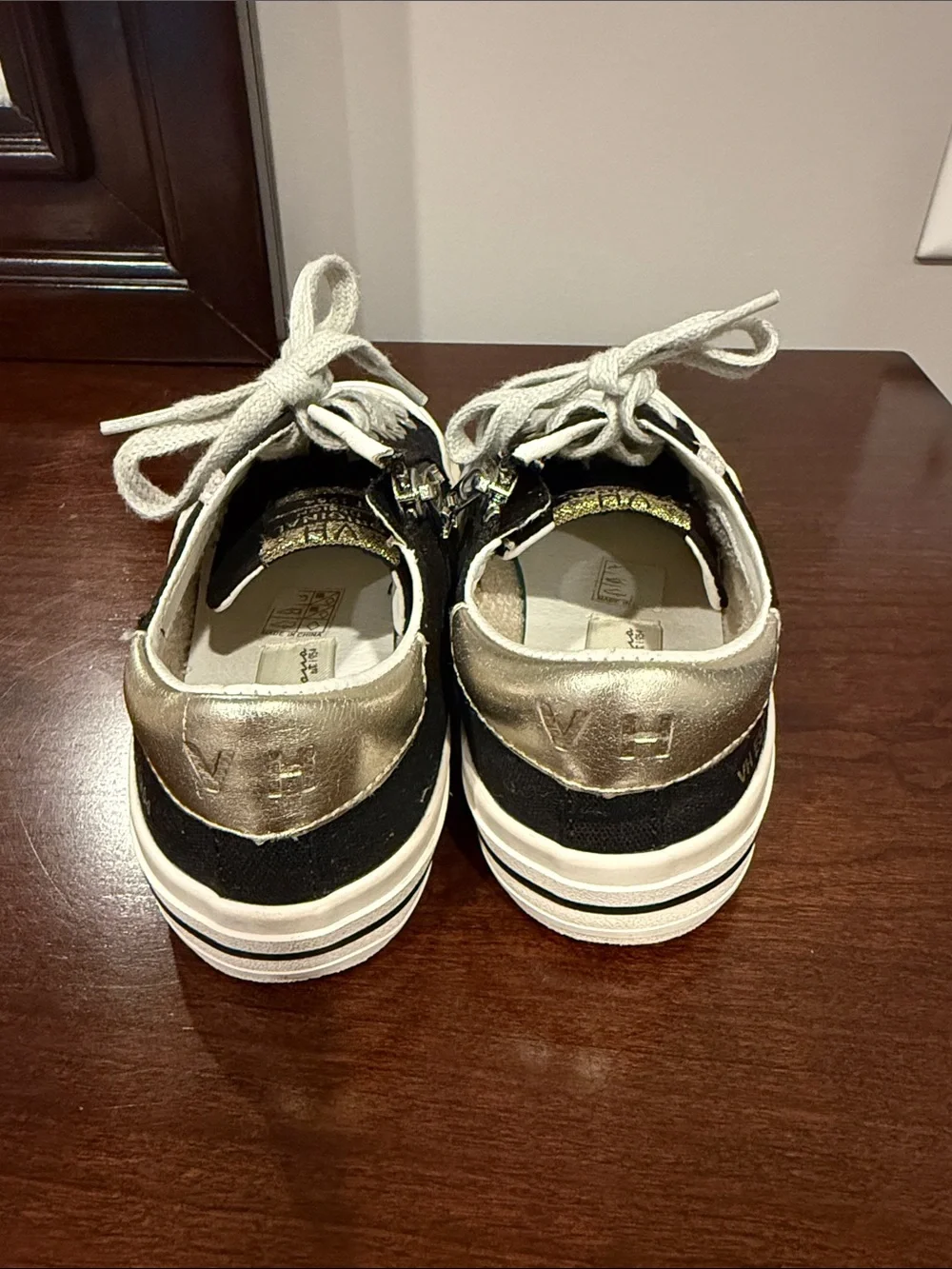 Vintage Havana Black Canvas Star Low Sneakers with Cream Accents